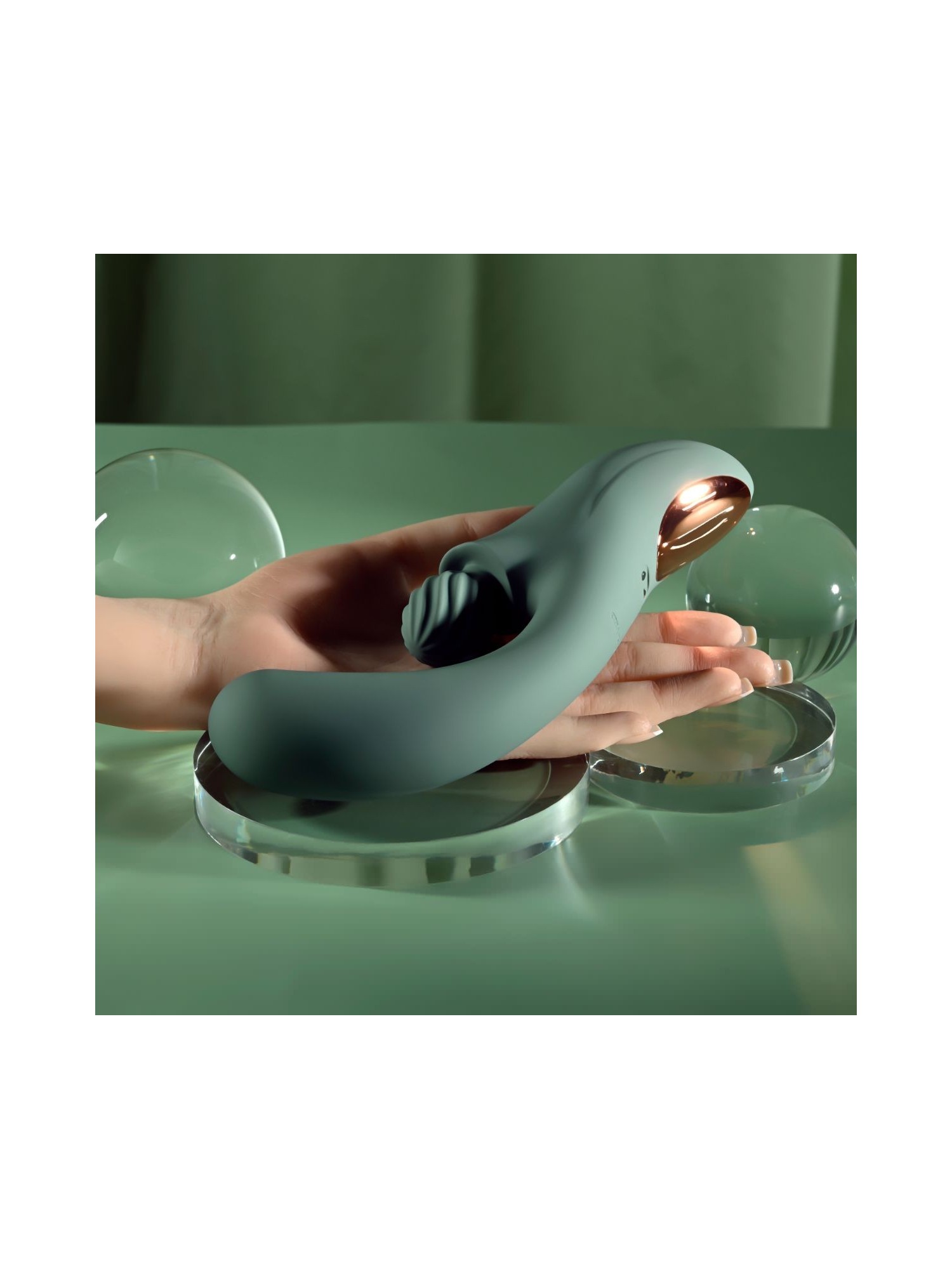 Evolved - Spiral Charm Clitoral Vibrator - Groen